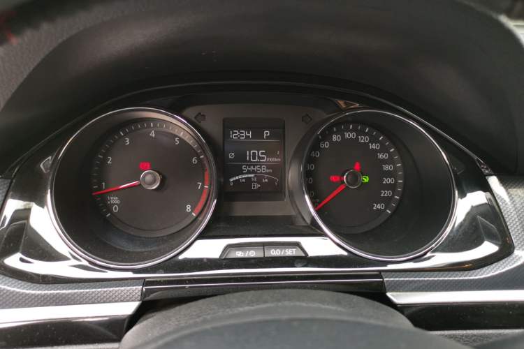 Used Volkswagen C-TREK 2017 230TSI DSG Comfort Version Instrument Cluster