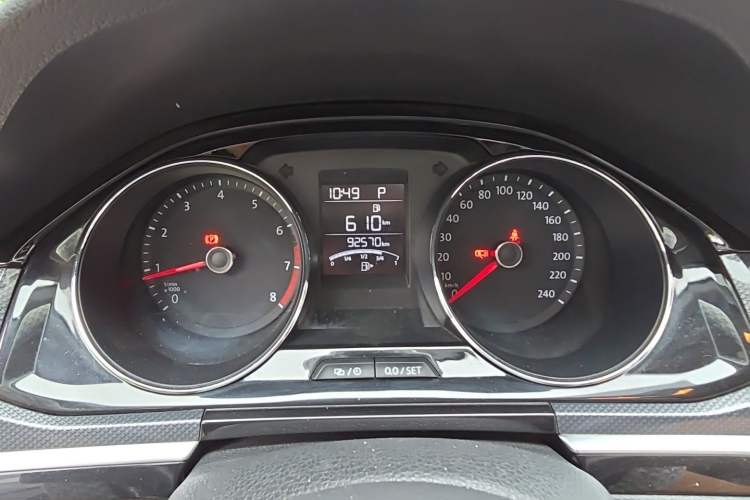Used Volkswagen C-TREK 2017 1.6L Automatic Comfort Model Instrument Cluster