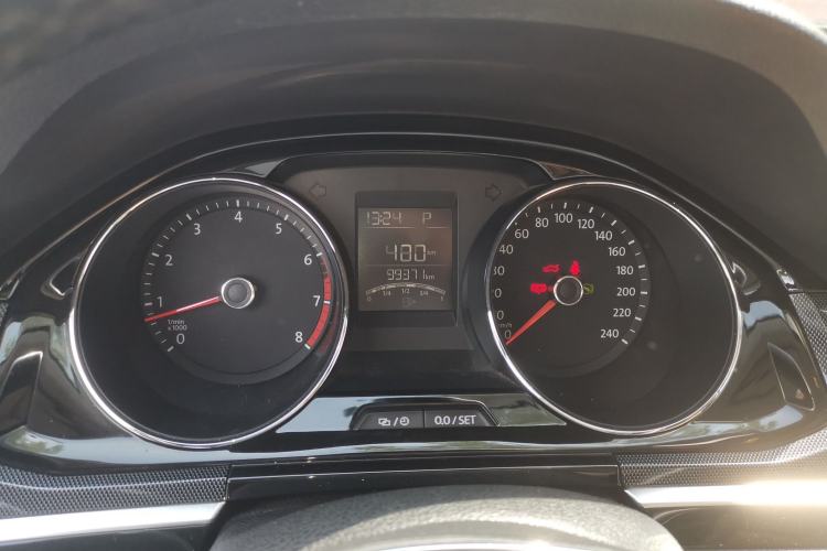 Used Volkswagen C-TREK 2017 230TSI DSG Luxury Model Instrument Cluster