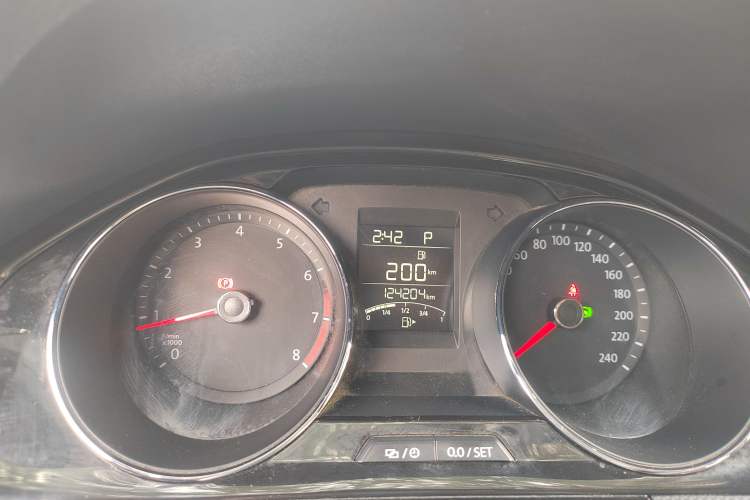 Used Volkswagen C-TREK 2017 1.6L Automatic Comfort Model Instrument Cluster