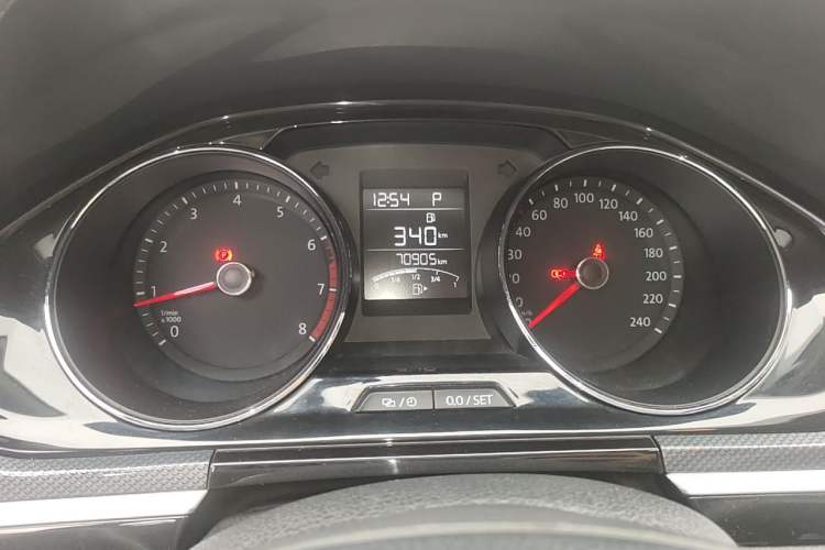 Used Volkswagen C-TREK 2017 1.6L Automatic Comfort Model Instrument Cluster