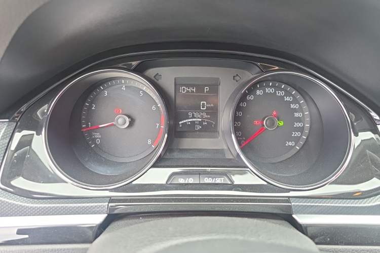 Used Volkswagen C-TREK 2017 1.6L Automatic Comfort Model Instrument Cluster