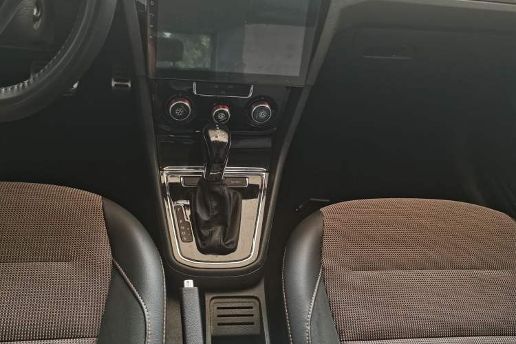 Used Volkswagen C-TREK 2017 1.6L Automatic Comfort Model Interior 2