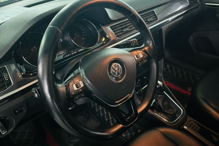 Used Volkswagen C-TREK 2017 1.6L Automatic Comfort Model Interior 4