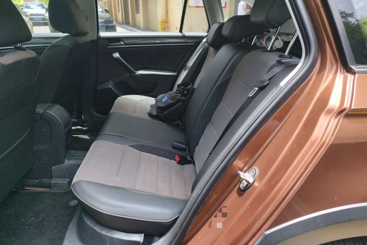 Used Volkswagen C-TREK 2017 230TSI DSG Comfort Version Interior 4
