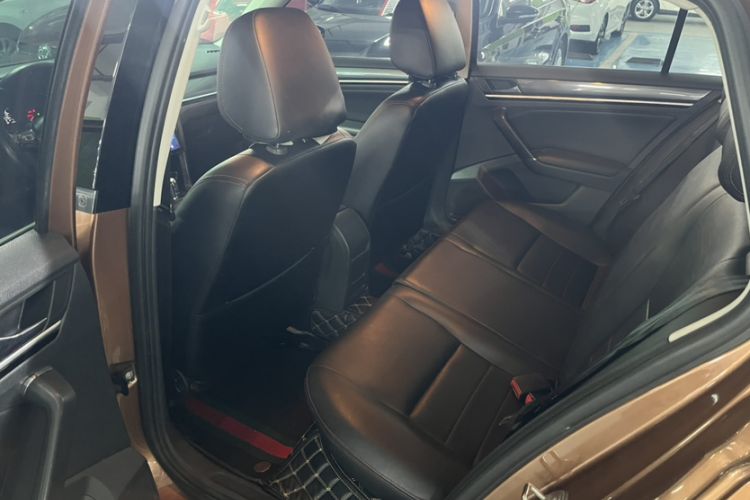 Used Volkswagen C-TREK 2017 1.6L Automatic Comfort Model Interior 6