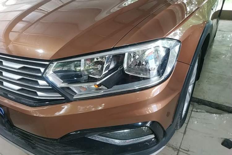 Used Volkswagen C-TREK 2017 230TSI DSG Comfort Version Left Front Headlight