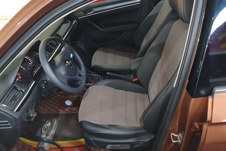 Used Volkswagen C-TREK 2017 1.6L Automatic Comfort Model Left Front Seat