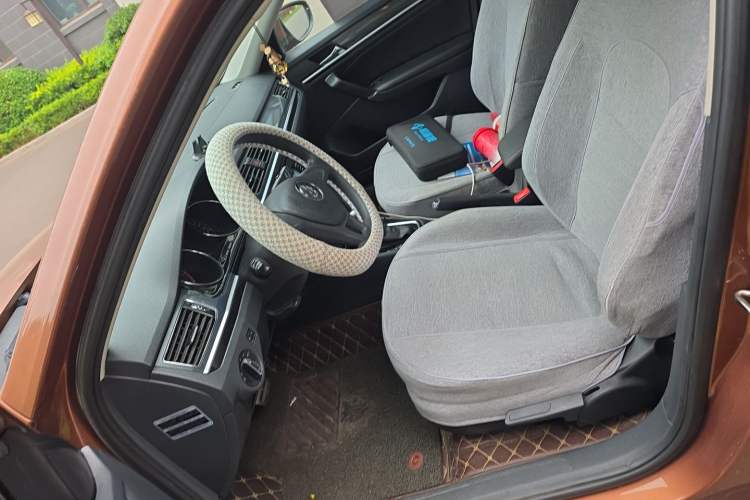 Used Volkswagen C-TREK 2017 1.6L Automatic Comfort Model Left Front Seat