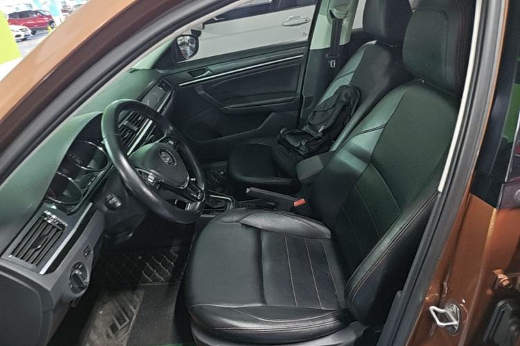 Used Volkswagen C-TREK 2017 1.6L Automatic Comfort Model Left Front Seat
