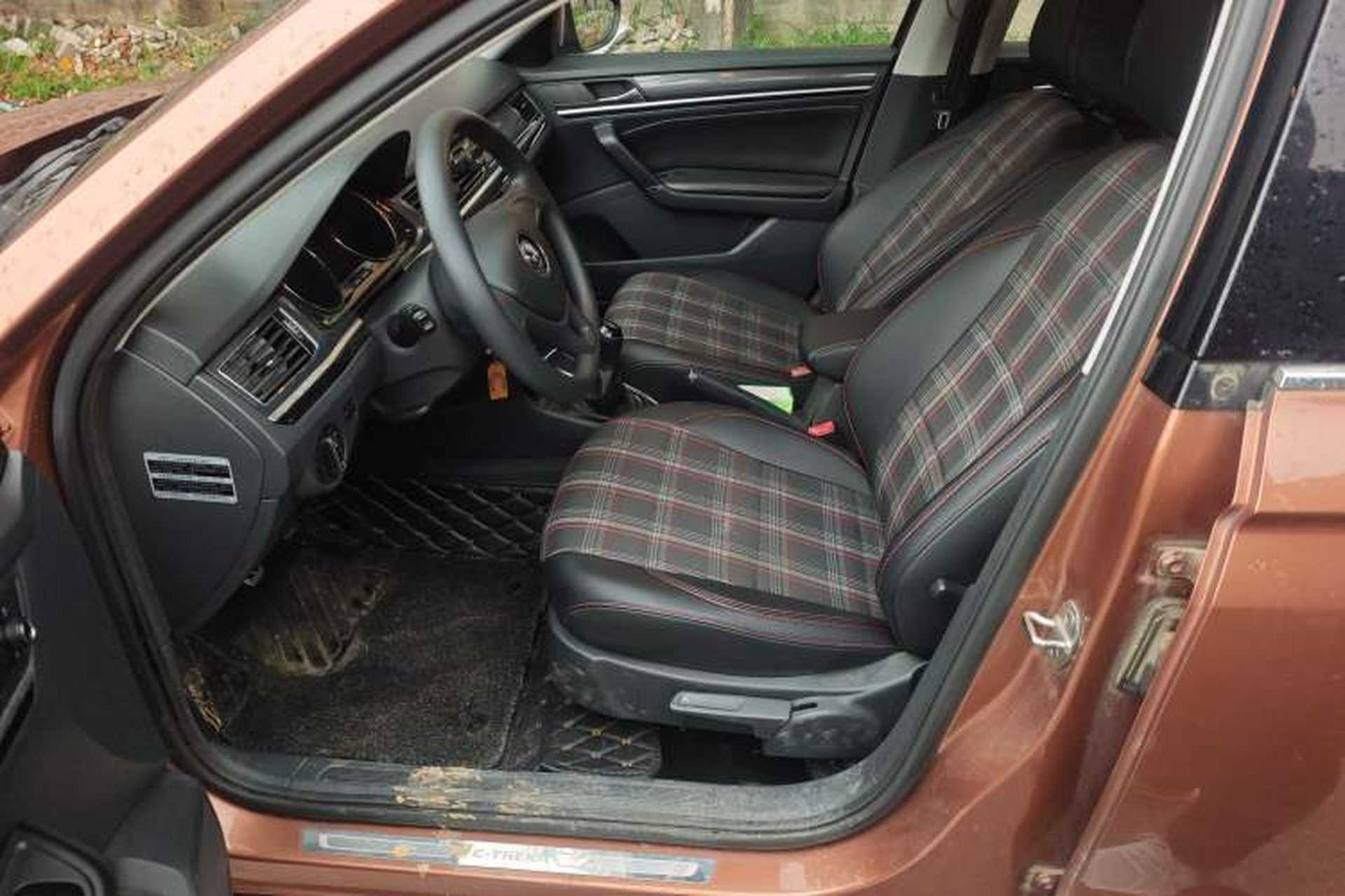 Used Volkswagen C-TREK 2017 1.6L Manual Comfort Model Left Front Seat