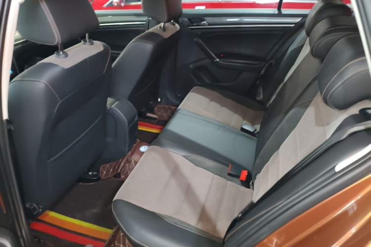Used Volkswagen C-TREK 2017 1.6L Automatic Comfort Model Left Rear Seat