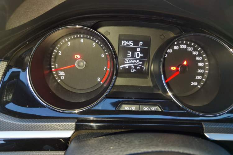 Used Volkswagen C-TREK 2017 1.6L Automatic Comfort Model Odometer Close Up