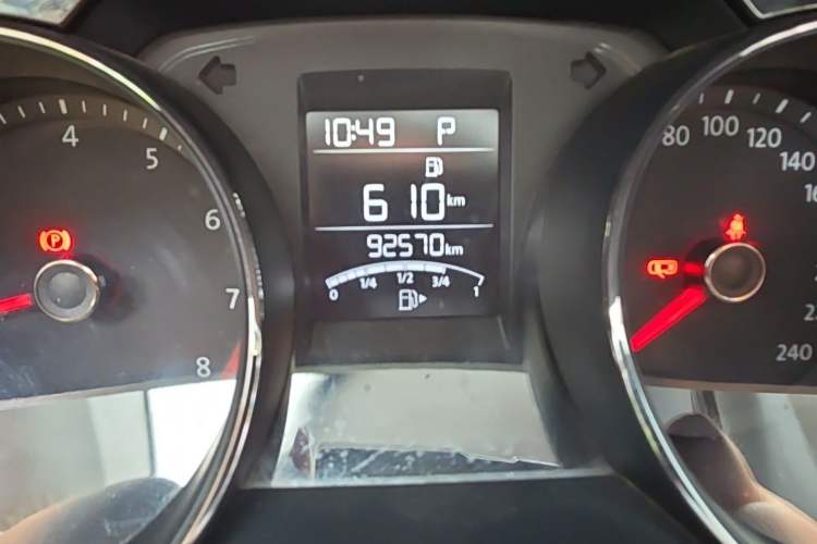 Used Volkswagen C-TREK 2017 1.6L Automatic Comfort Model Odometer Close Up