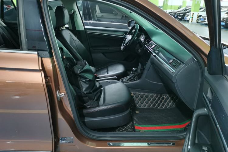 Used Volkswagen C-TREK 2017 1.6L Automatic Comfort Model Right Front Seat