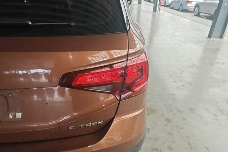 Used Volkswagen C-TREK 2017 1.6L Automatic Comfort Model Right Rear Taillight