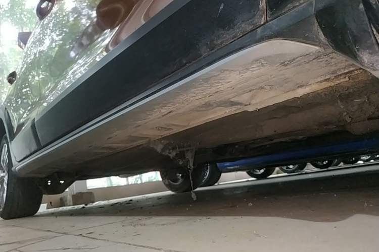 Used Volkswagen C-TREK 2017 230TSI DSG Comfort Version Right Side Sill