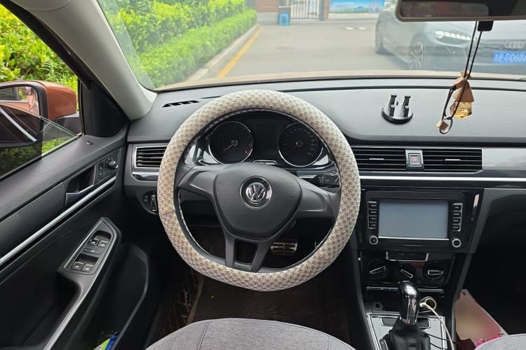 Used Volkswagen C-TREK 2017 1.6L Automatic Comfort Model Steering Wheel