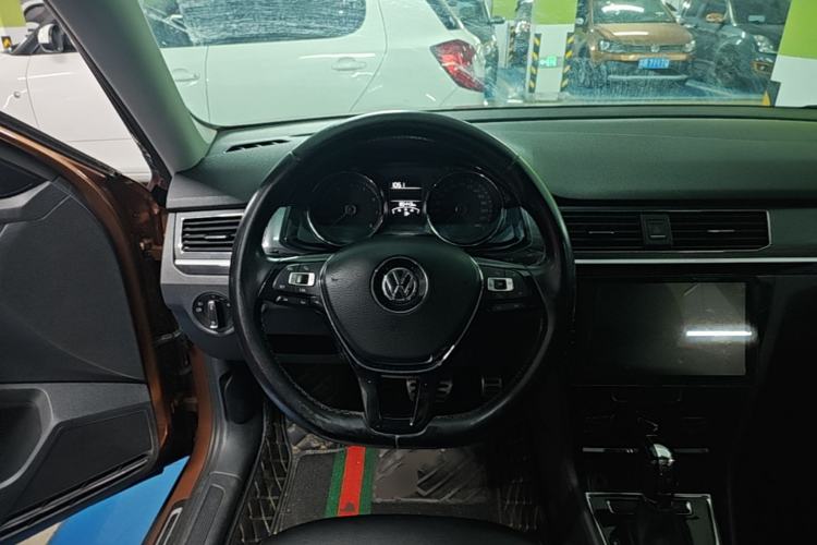 Used Volkswagen C-TREK 2017 1.6L Automatic Comfort Model Steering Wheel