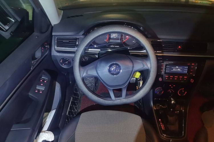 Used Volkswagen C-TREK 2017 1.6L Automatic Comfort Model Steering Wheel