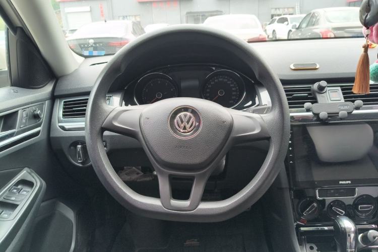 Used Volkswagen C-TREK 2017 1.6L Automatic Comfort Model Steering Wheel