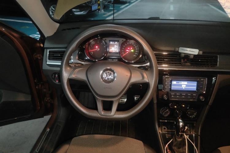 Used Volkswagen C-TREK 2017 1.6L Automatic Comfort Model Steering Wheel