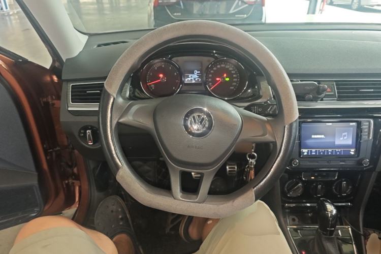 Used Volkswagen C-TREK 2017 1.6L Automatic Comfort Model Steering Wheel
