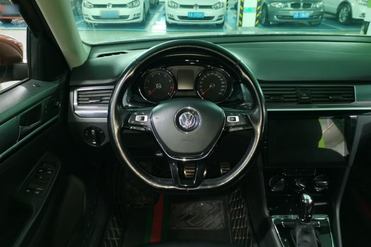 Used Volkswagen C-TREK 2017 1.6L Automatic Comfort Model Steering Wheel