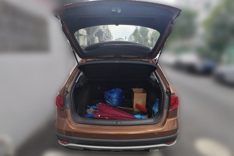 Used Volkswagen C-TREK 2017 230TSI DSG Comfort Version Trunk