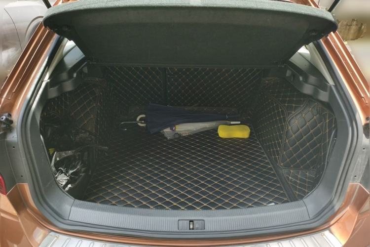 Used Volkswagen C-TREK 2017 230TSI DSG Comfort Version Trunk