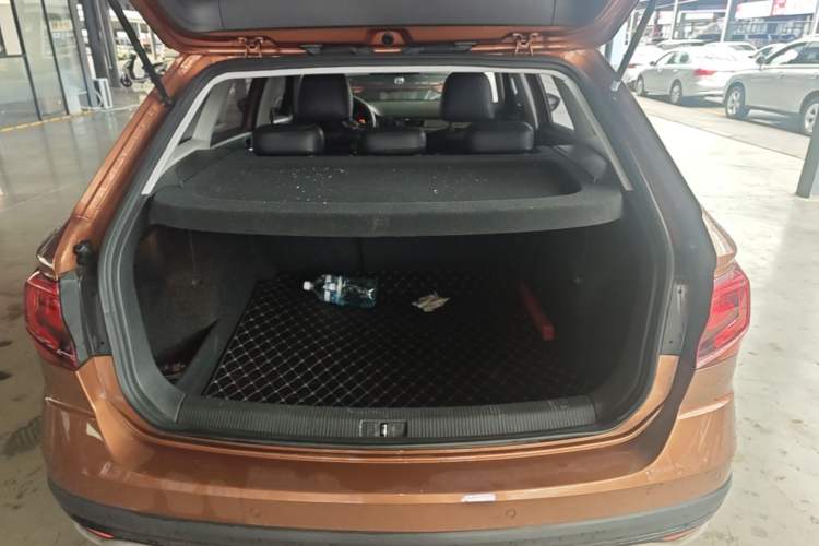 Used Volkswagen C-TREK 2017 1.6L Automatic Comfort Model Trunk