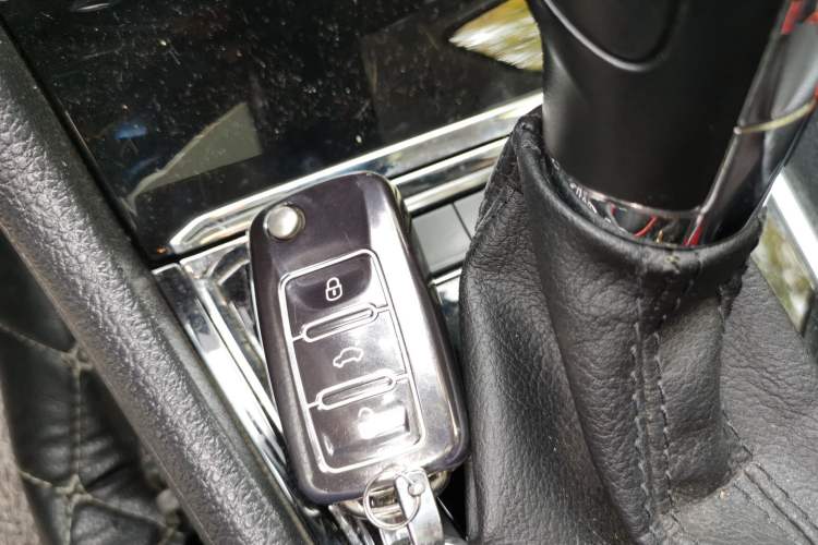 Used Volkswagen C-TREK 2017 230TSI DSG Comfort Version Vehicle Key