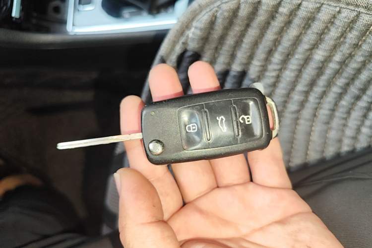 Used Volkswagen C-TREK 2017 230TSI DSG Comfort Version Vehicle Key