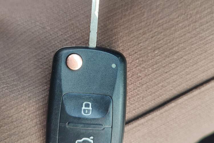 Used Volkswagen C-TREK 2017 1.6L Automatic Comfort Model Vehicle Key
