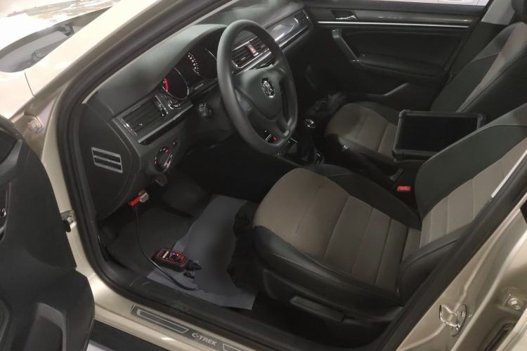 Used Volkswagen C-TREK 2017 1.6L Manual Comfort Model Driver Seat