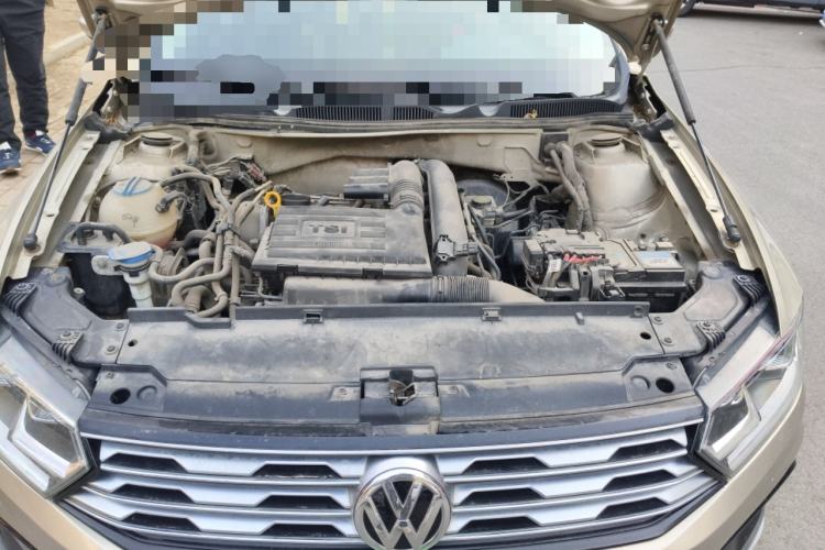 Used Volkswagen C-TREK 2017 230TSI Manual Comfort Version Engine Bay