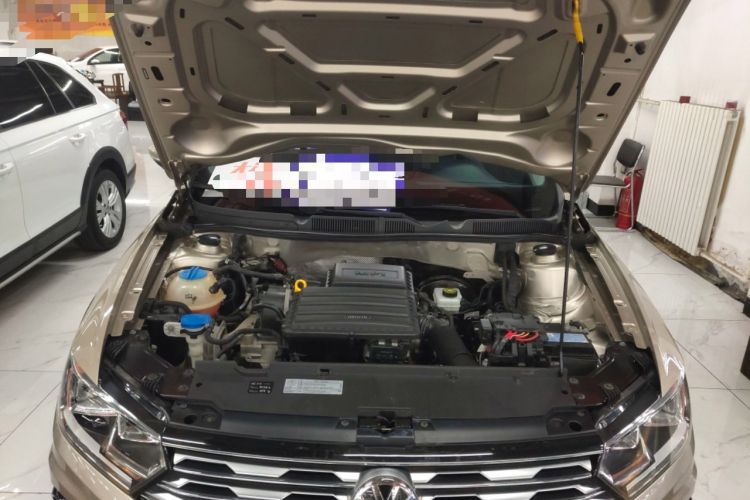 Used Volkswagen C-TREK 2017 1.6L Manual Comfort Model Engine Bay