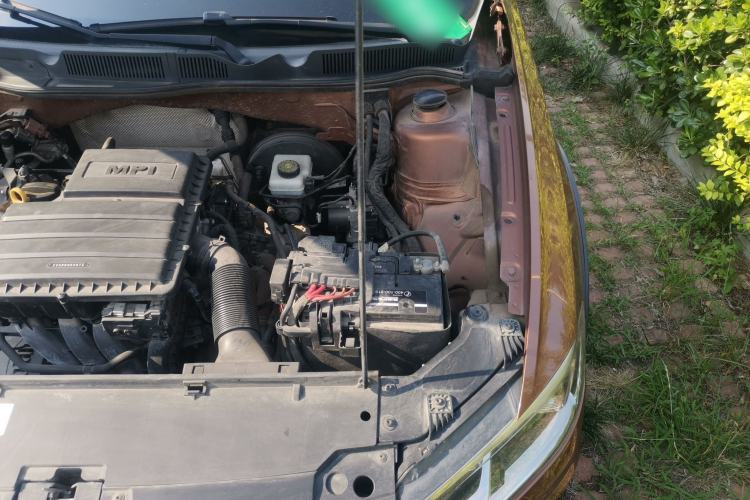 Used Volkswagen C-TREK 2017 1.6L Automatic Comfort Model Engine Bay Left