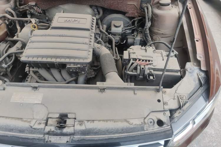 Used Volkswagen C-TREK 2017 1.6L Manual Comfort Model Engine Bay Left