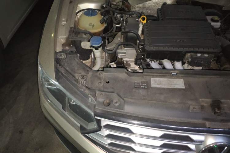 Used Volkswagen C-TREK 2017 1.6L Automatic Comfort Model Engine Bay Right