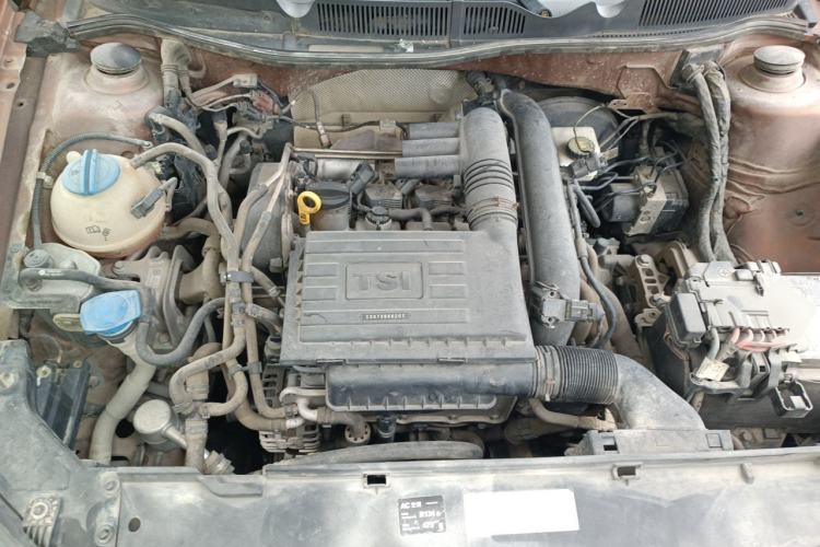 Used Volkswagen C-TREK 2017 230TSI DSG Comfort Version Engine Bay