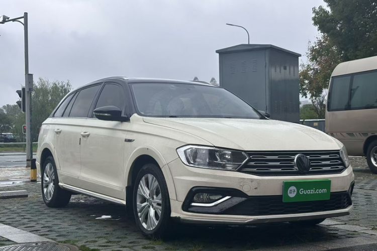 Used Volkswagen C-TREK 2017 230TSI DSG Comfort Version Exterior 1