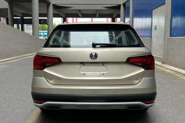 Used Volkswagen C-TREK 2017 1.6L Automatic Comfort Model Exterior 4