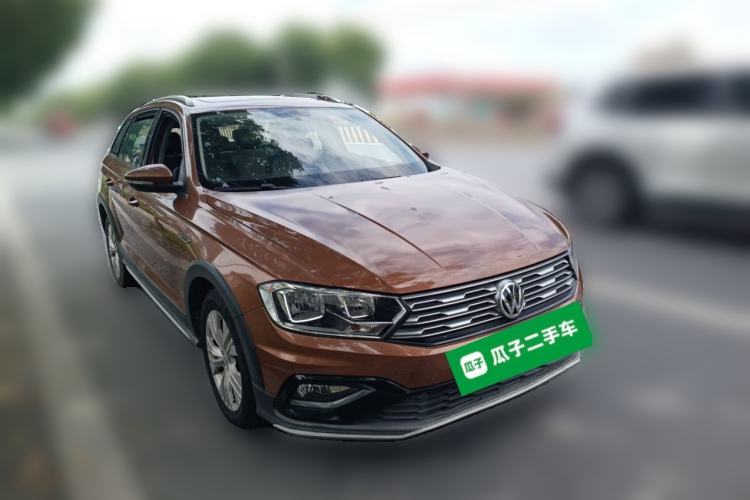 Used Volkswagen C-TREK 2017 230TSI DSG Comfort Version Front Right 45 Deg