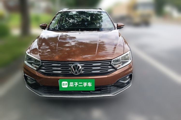 Used Volkswagen C-TREK 2017 230TSI DSG Comfort Version Front