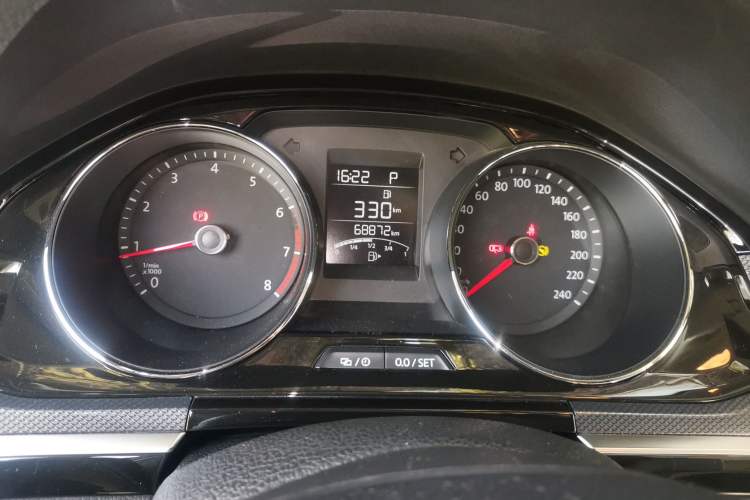 Used Volkswagen C-TREK 2017 1.6L Automatic Comfort Model Instrument Cluster
