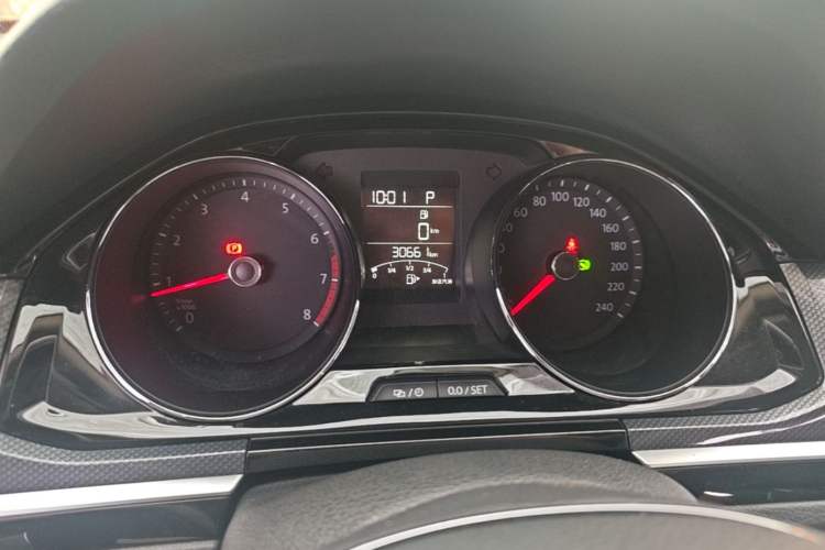 Used Volkswagen C-TREK 2017 1.6L Automatic Comfort Model Instrument Cluster