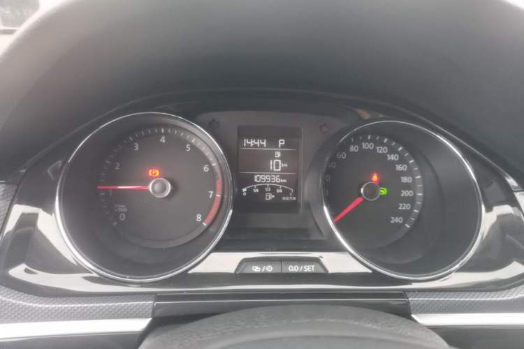 Used Volkswagen C-TREK 2017 1.6L Automatic Comfort Model Instrument Cluster