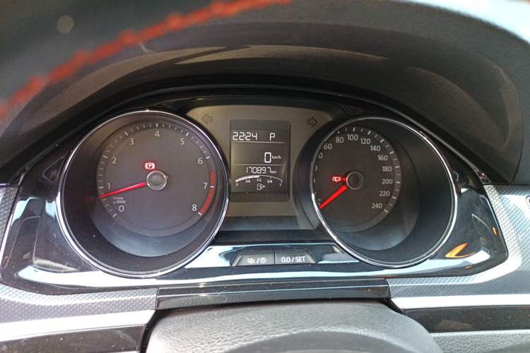 Used Volkswagen C-TREK 2017 230TSI DSG Comfort Version Instrument Cluster
