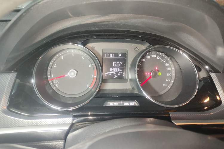 Used Volkswagen C-TREK 2017 1.6L Automatic Comfort Model Instrument Cluster